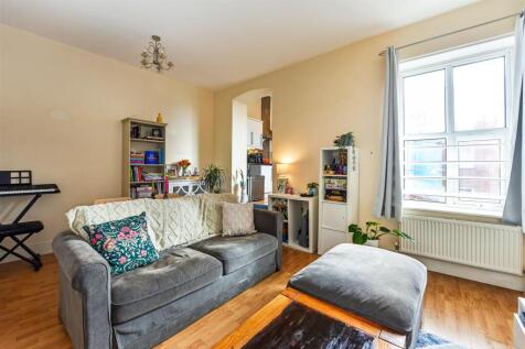 Living Room.jpg