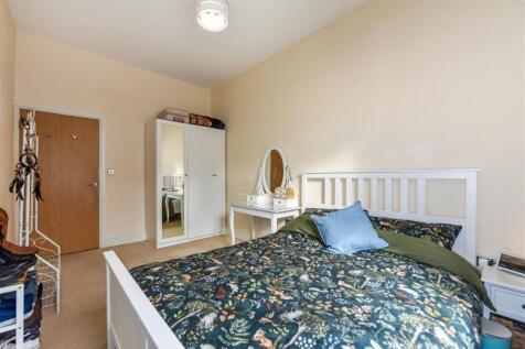 Master Bedroom.jpg