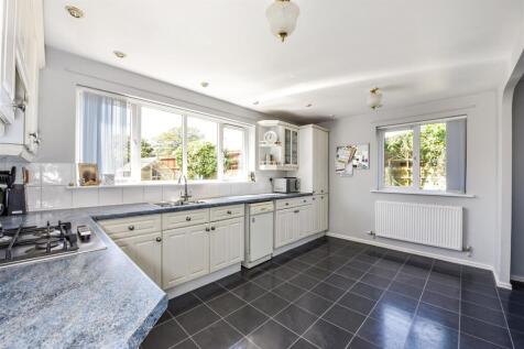 Kitchen Area.jpg
