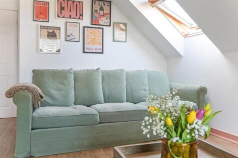 Sofa.jpg