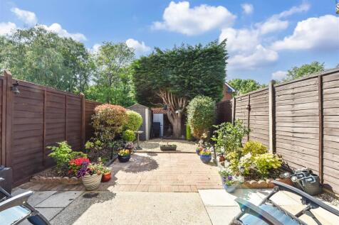 Patio to Garden.jpg
