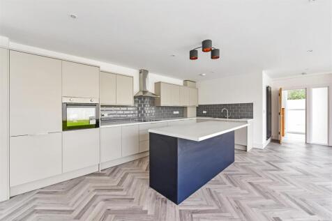 Kitchen / Living Room