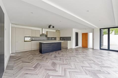 Kitchen / Living Room