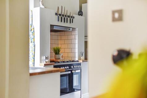 view to kitchen.jpg