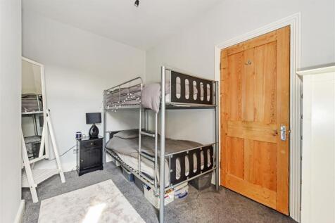 Bedroom 3.jpg