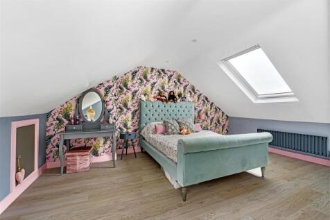 Loft Room.jpg