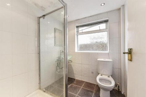 Shower Room.jpg
