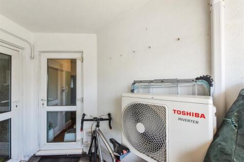 Air Con unit.jpg