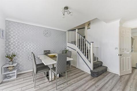 Dining Area.jpg