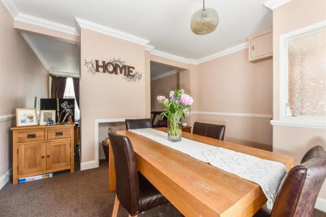 Dining Room.jpg
