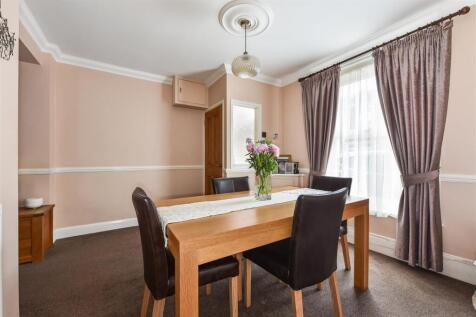 Dining Area.jpg