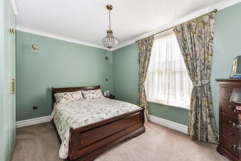 Bedroom One.jpg