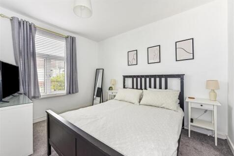 Bedroom One.jpg