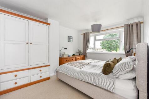 Bedroom One.jpg