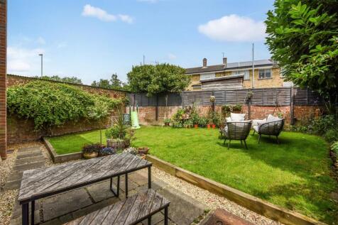 Garden Decking Area.jpg
