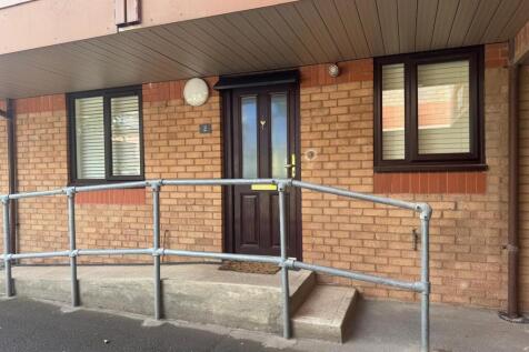 Private Entrance