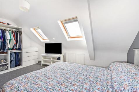 Bedroom One.jpg