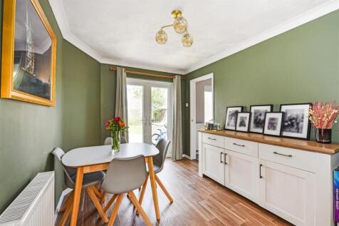 Dining Room.jpg