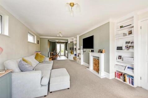 Lounge into dining area.jpg