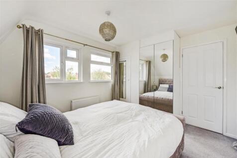 Bedroom One.jpg