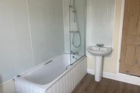 Upstairs Bathroom