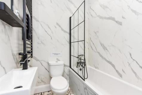 Bathromo