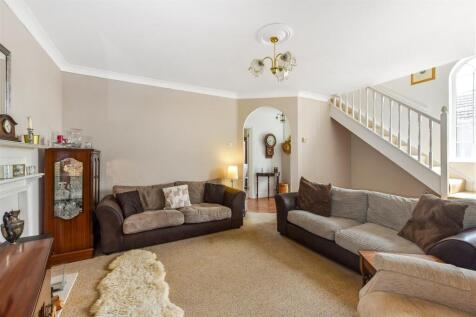 Living Room.jpg
