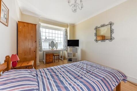 Bedroom One.jpg