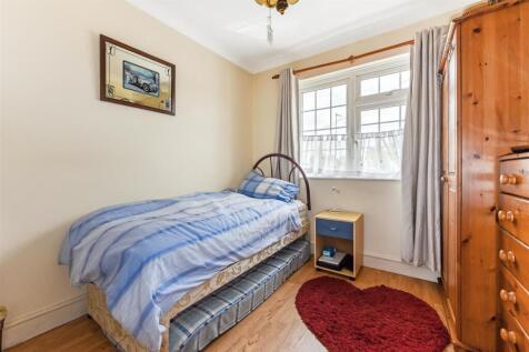 Bedroom 3.jpg