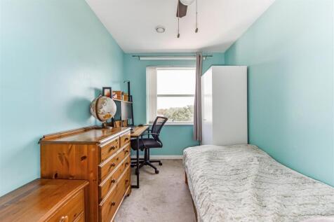 Bedroom 2.jpg