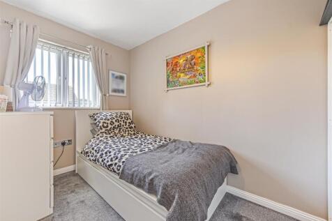 Bedroom 2.jpg