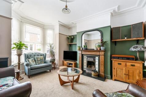 Front Room.jpg