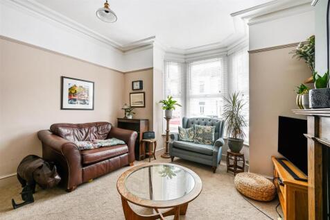 Living Room.jpg