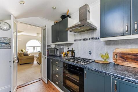 Kitchen.jpg