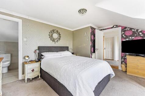 Master Bedroom.jpg