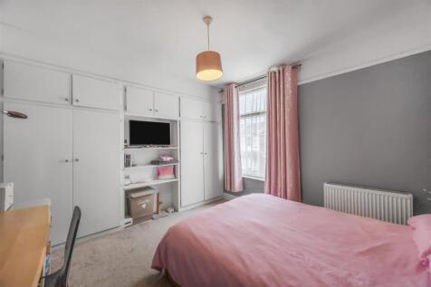 Bedroom One.jpg