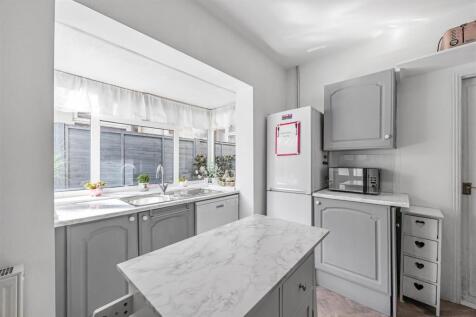 Kitchen Bay.jpg