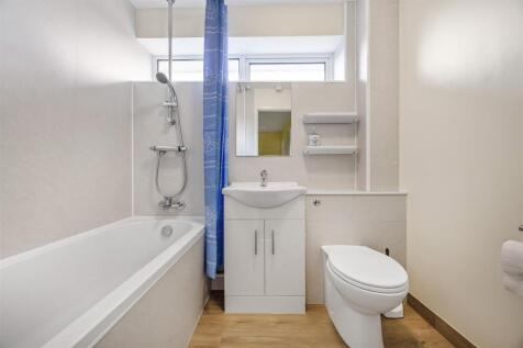 Bathroom.jpg