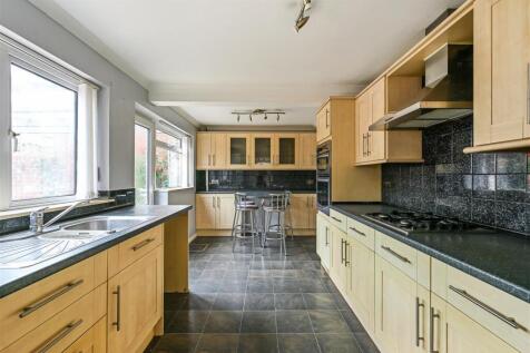 Kitchen / Breakfast Room