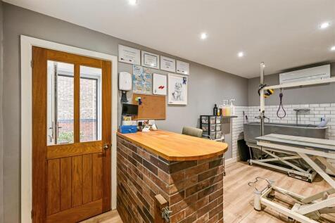 Bedroom 4 - Other room.jpg