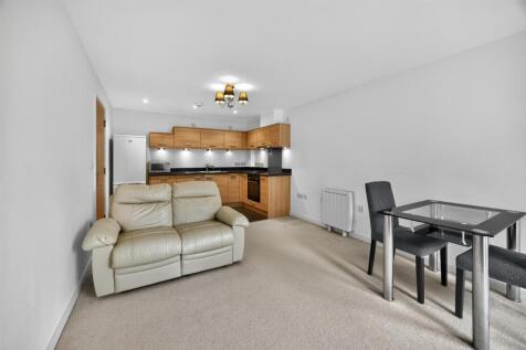 Lounge to Kitchen.jpg