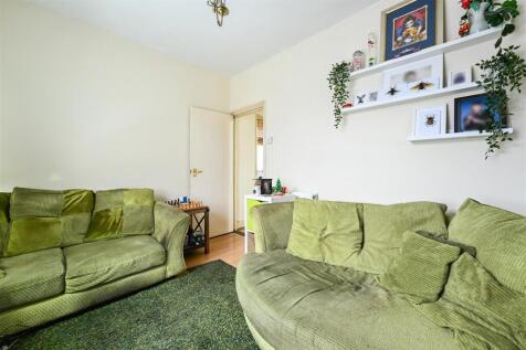 Living Room Reverse.jpg