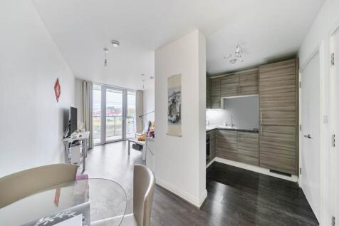 1330864-10-688743f80