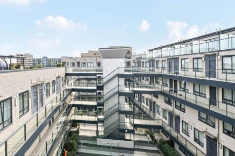 1330864-17-688744498