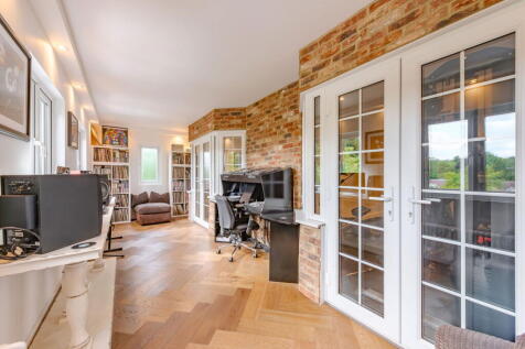 Property Image 32