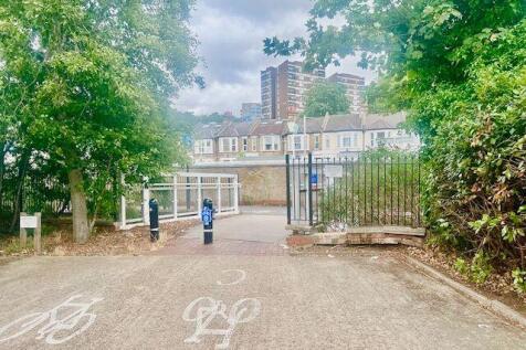 Property Image 8
