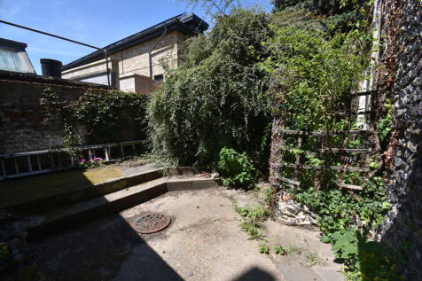 Property Image 9