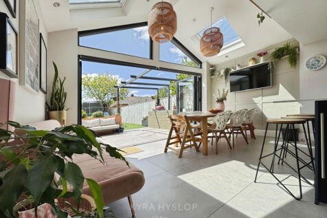 Property Image 16