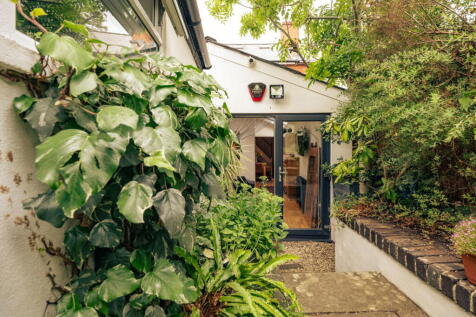 Property Image 28