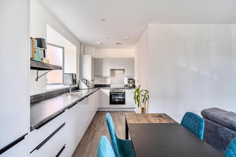 1353188-10-68d153...